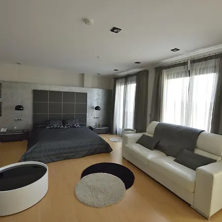 Szálloda Ciutat D'amposta 3*